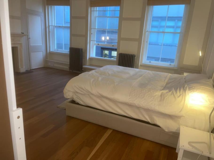 Spacious 2 Bedroom Apartment In The Heart Of Soho. Londen Buitenkant foto